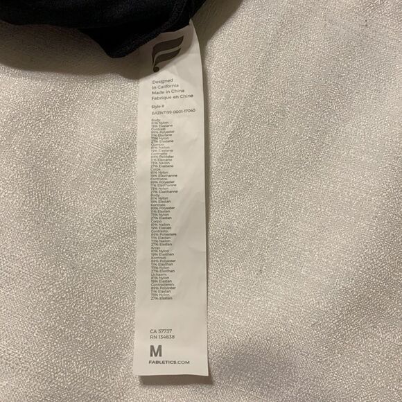 Fabletics Size Medium Sports Bra black - Picture 8 of 8